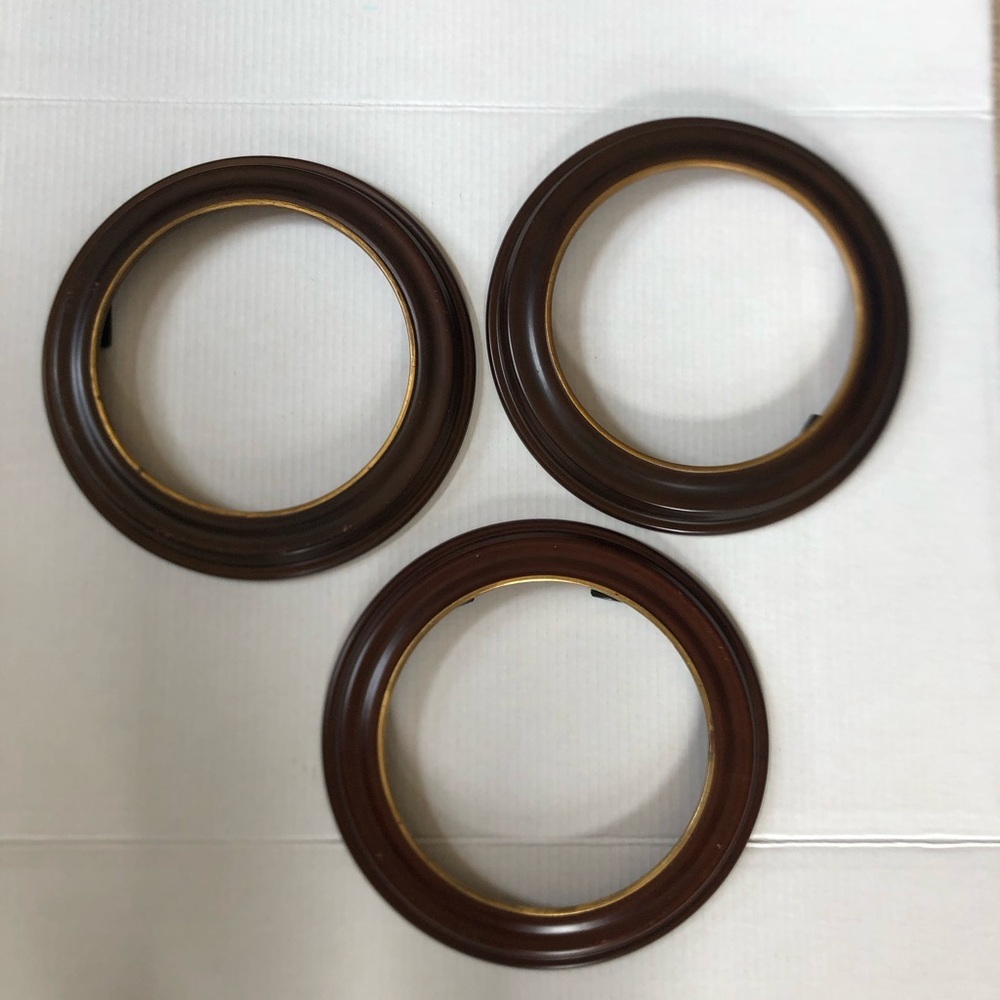 Vtg Van Hygan and Smythe Wooden Plate Frames